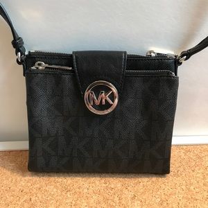 Michael Kors Small Black Jet Set Logo Crossbody